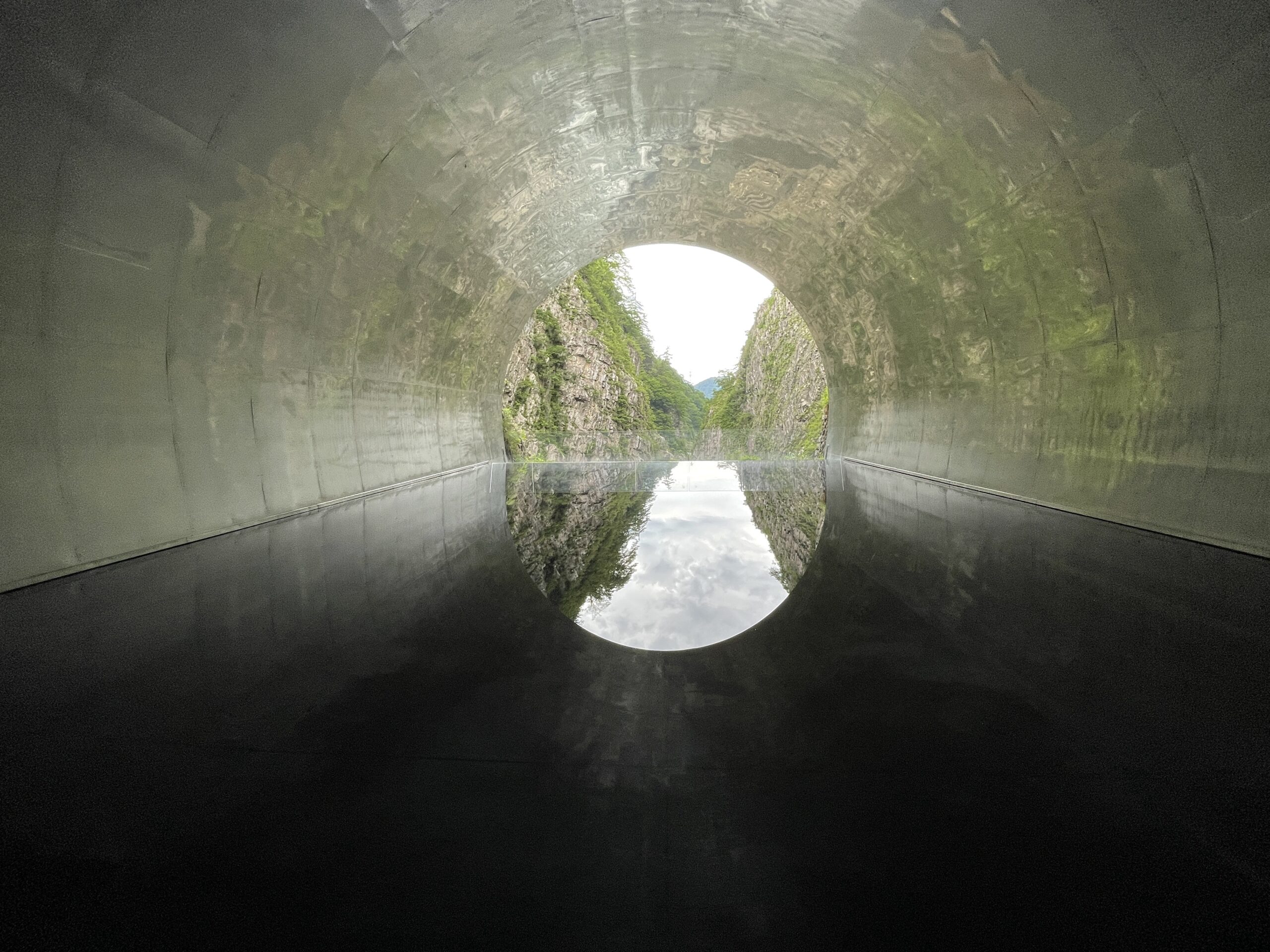 日本三大峡谷「清津峡渓谷トンネル（Tunnel of Light）」